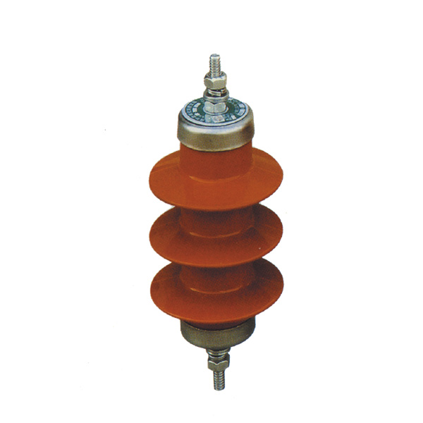 HY5W-3~6KV 避雷器是用來(lái)保護(hù)電力系統(tǒng)中各種電器設(shè)備免受過(guò)電壓損壞的電器產(chǎn)品，具有良好保護(hù)性能。因?yàn)檠趸\閥片的非線(xiàn)性伏安特性十分優(yōu)良，使得在正常工作電…